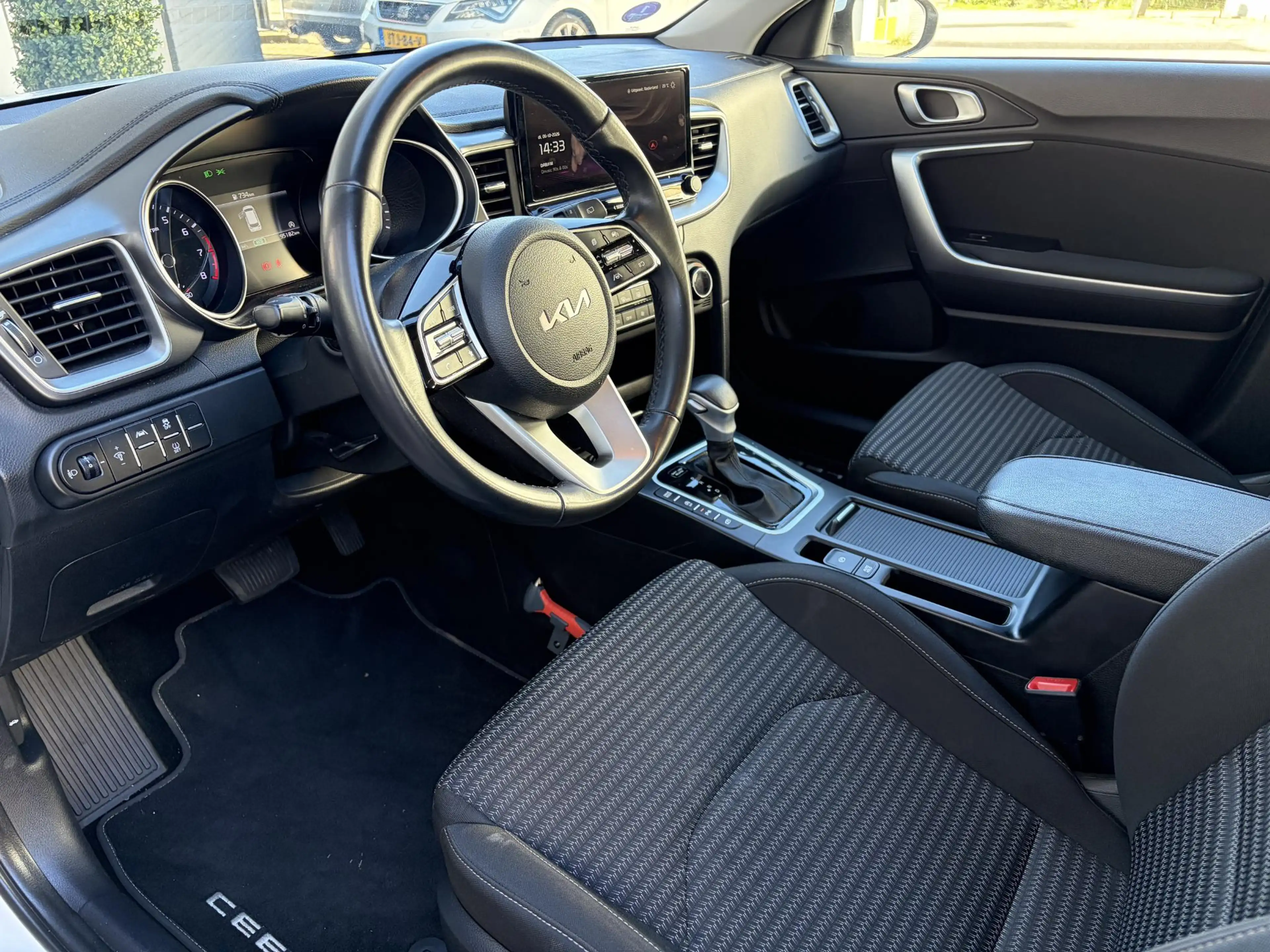 Kia Ceed SW / cee'd SW Sportswagon 1.5 T-GDi MHEV DynamicLine | LED | Cam — photo 10