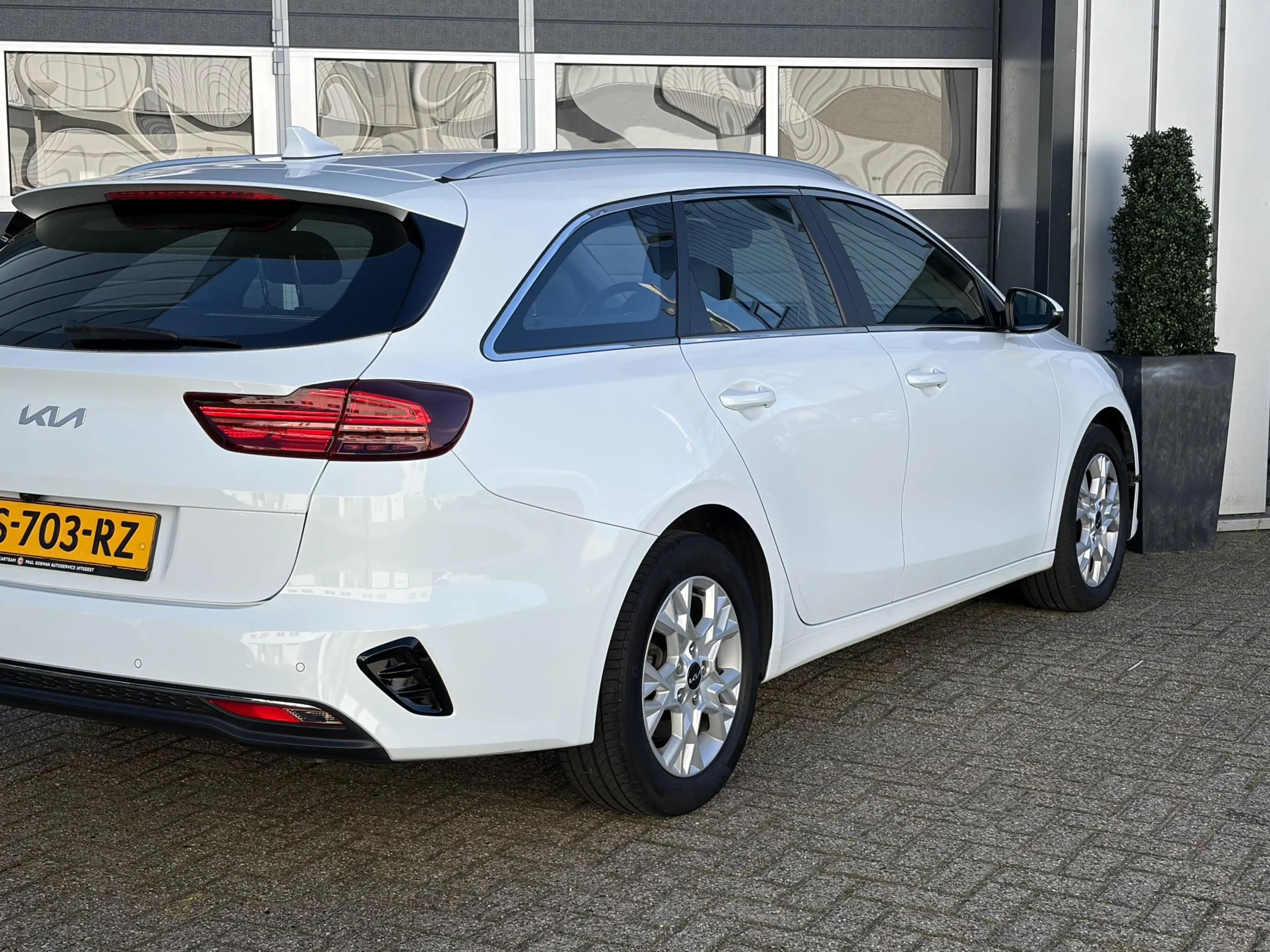 Kia Ceed SW / cee'd SW Sportswagon 1.5 T-GDi MHEV DynamicLine | LED | Cam — photo 9