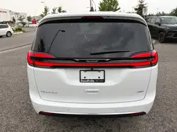 Chrysler Pacifica 2027