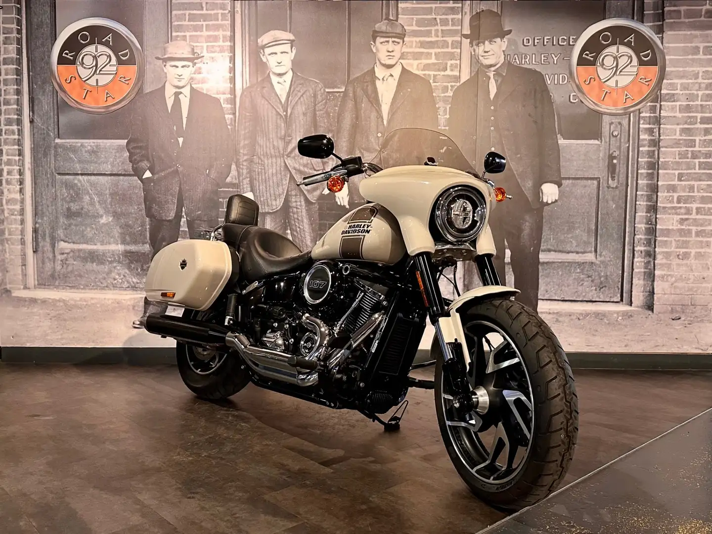 Harley-Davidson Sport Glide Blanc - 2