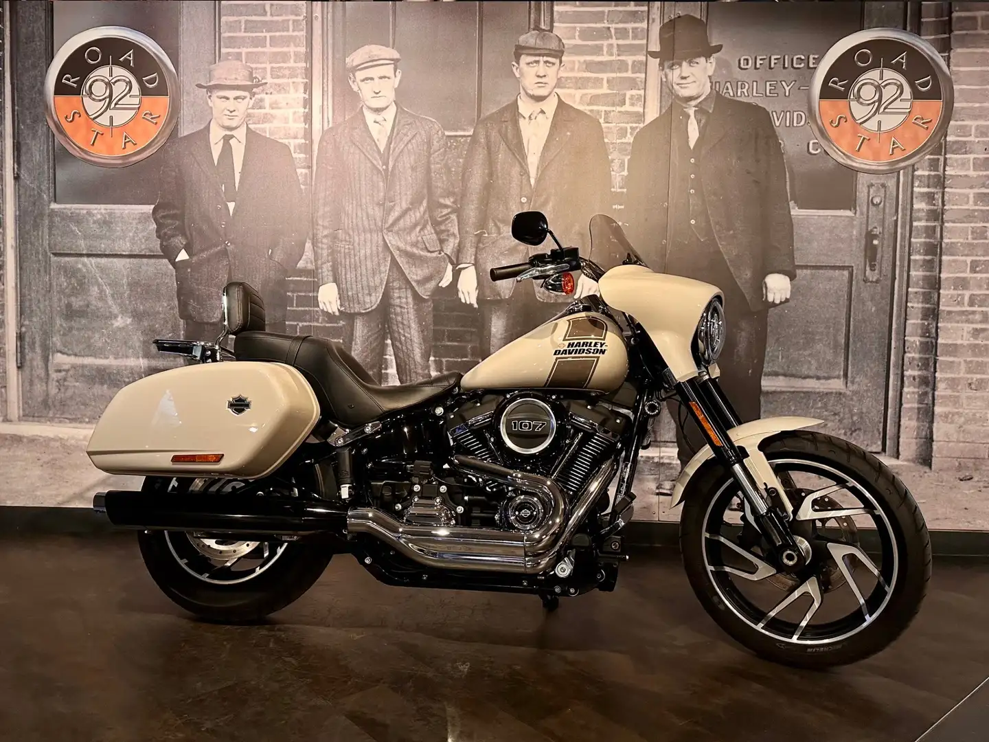 Harley-Davidson Sport Glide Blanc - 1