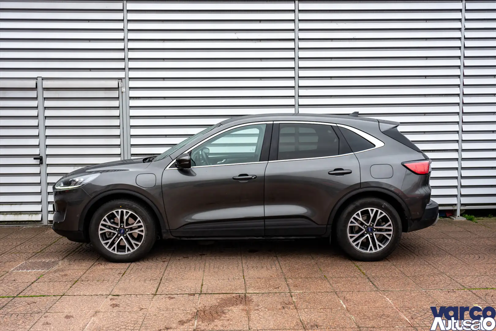 Ford Kuga Kuga 2.5 phev Titanium 2wd 225cv e-shifter Grau - 2