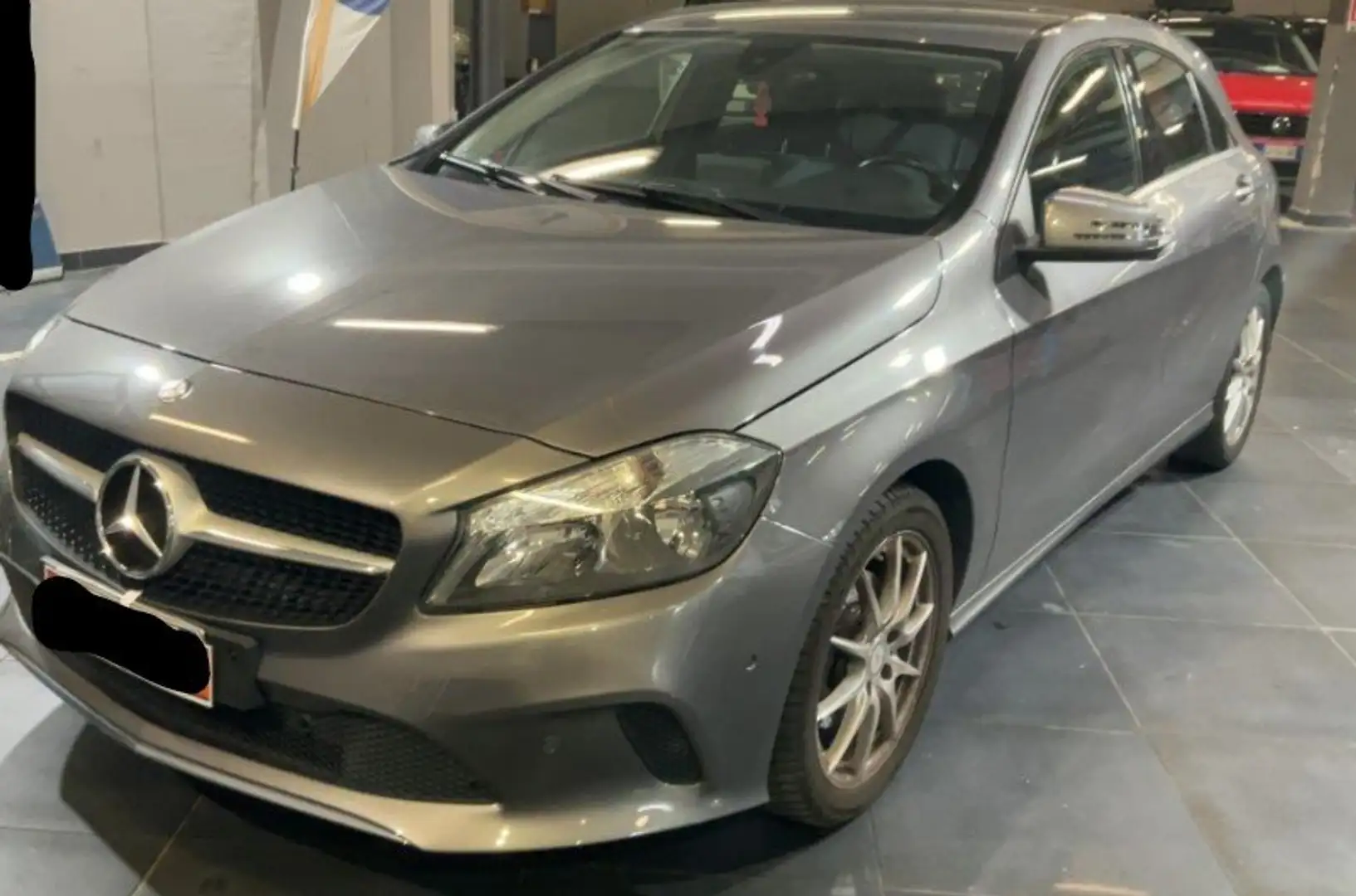 Mercedes-Benz A 180 BlueEfficiency Urban 122CV AUTOMATICA Gris - 1