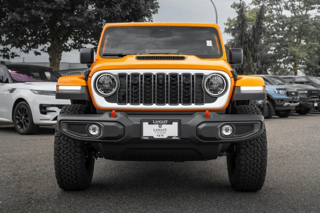 Jeep Wrangler photo Jeep Wrangler