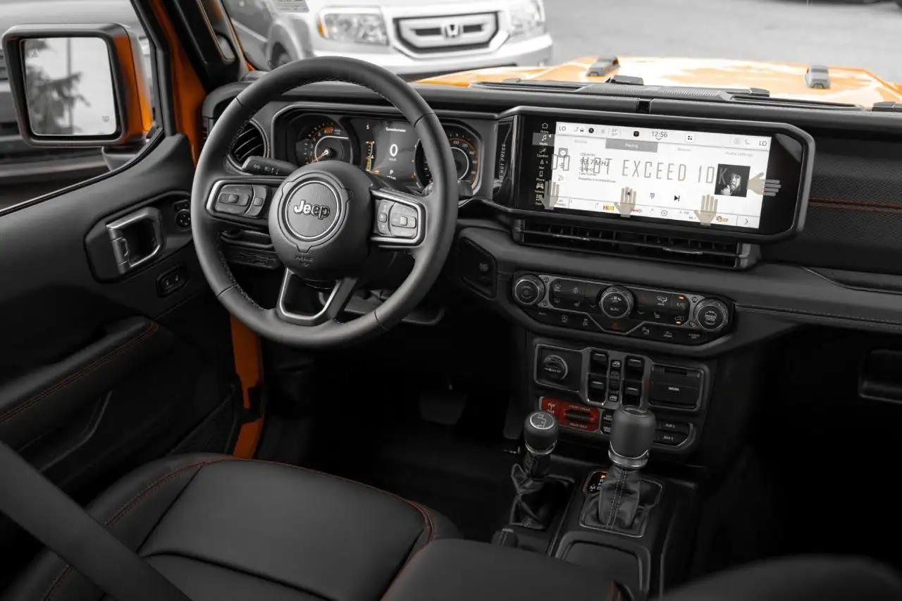 Jeep Wrangler photo Jeep Wrangler