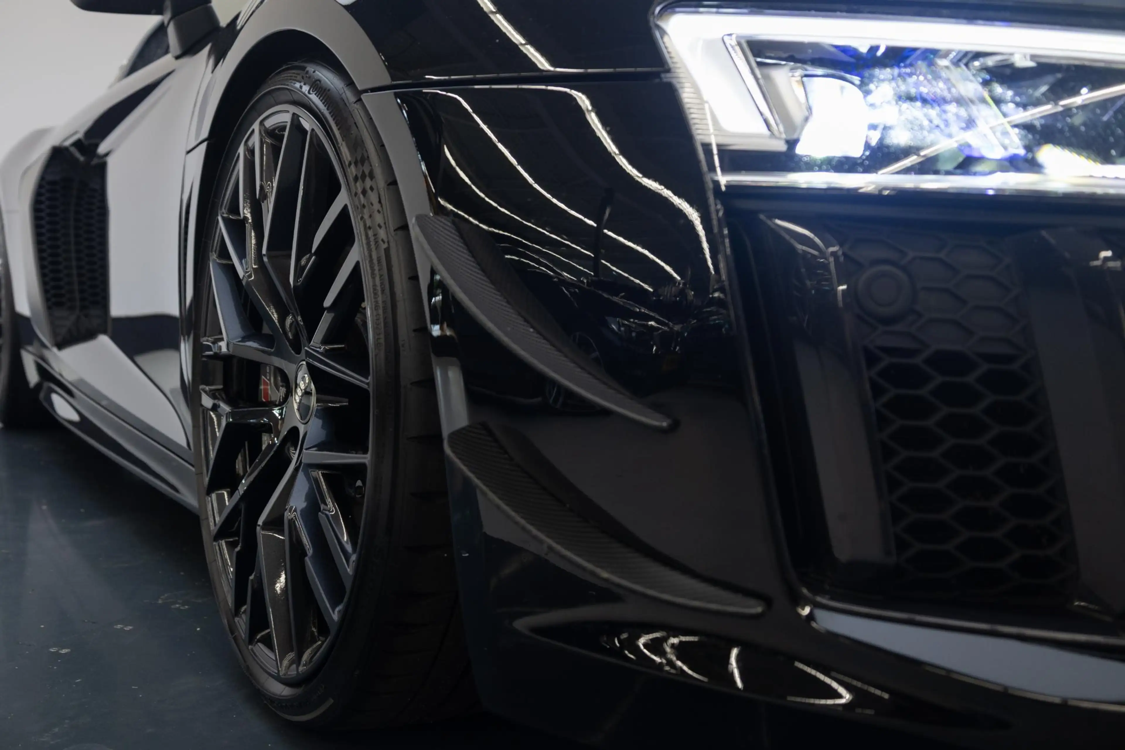 Audi R8 5.2 FSI quattro Plus | Keramische remmen | Mat Car — photo 4