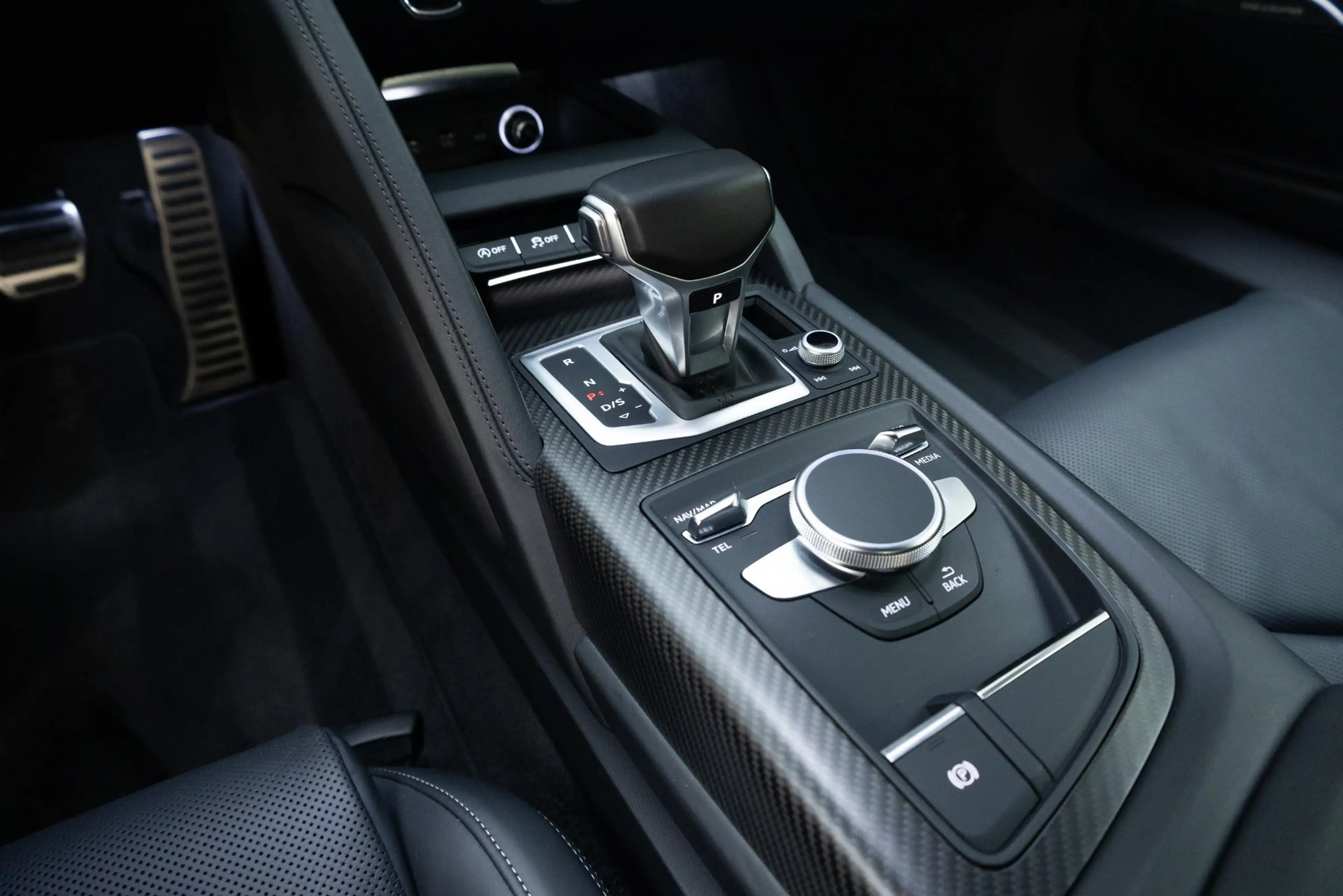 Audi R8 5.2 FSI quattro Plus | Keramische remmen | Mat Car — photo 19