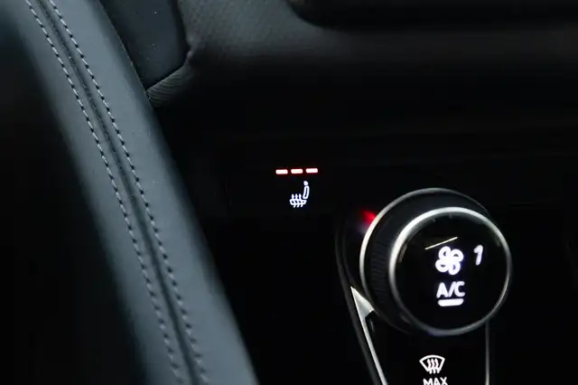 Audi R8 view 25