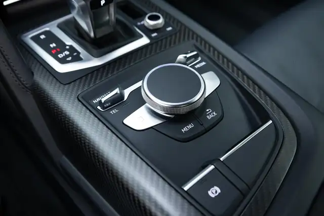 Audi R8 view 20
