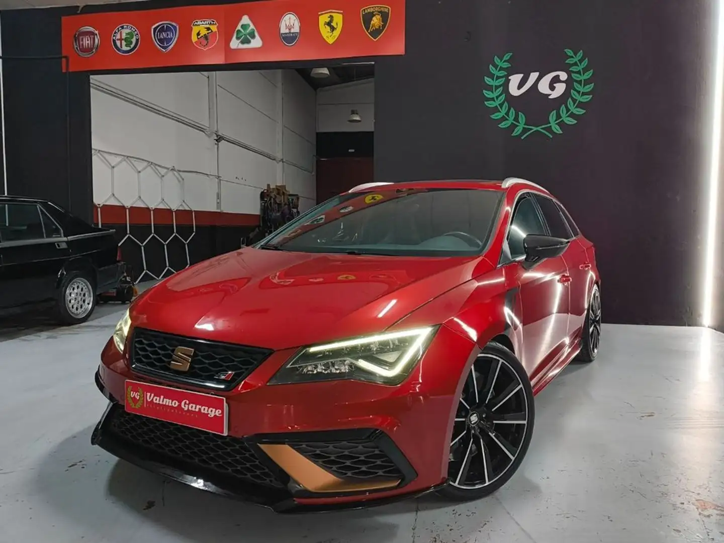 SEAT Leon ST 2.0 TSI 221kW 300CV StSp CUPRA Rouge - 1