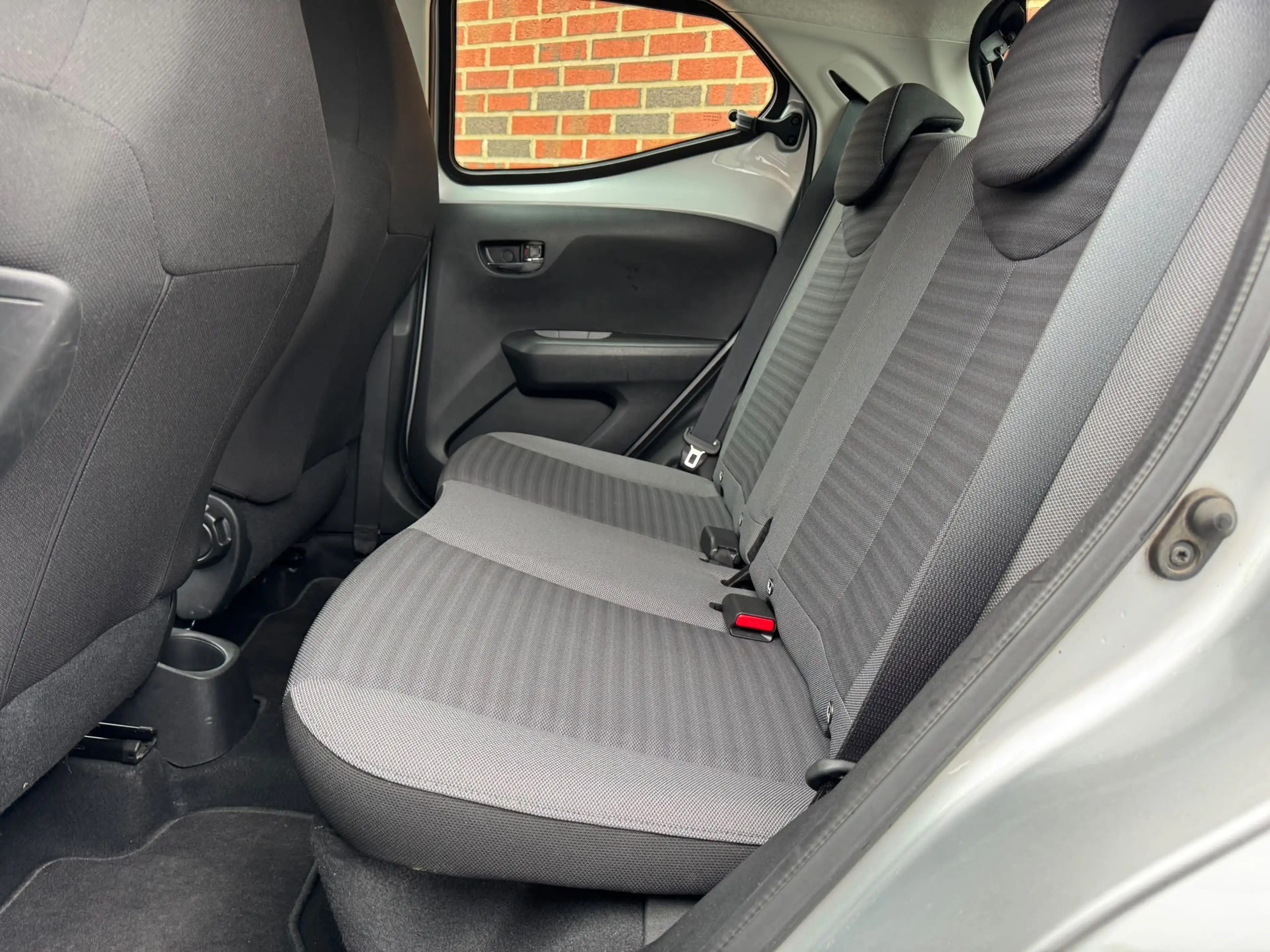 Toyota Aygo / 2-2030 GARANTIE TOYOTA / — photo 8