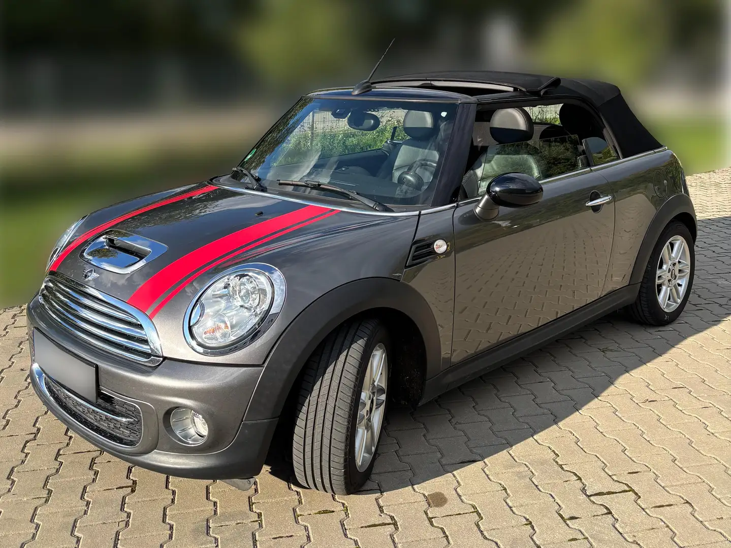MINI Cooper D Cabrio Mini Cooper D Cabrio Highgate Braun - 2