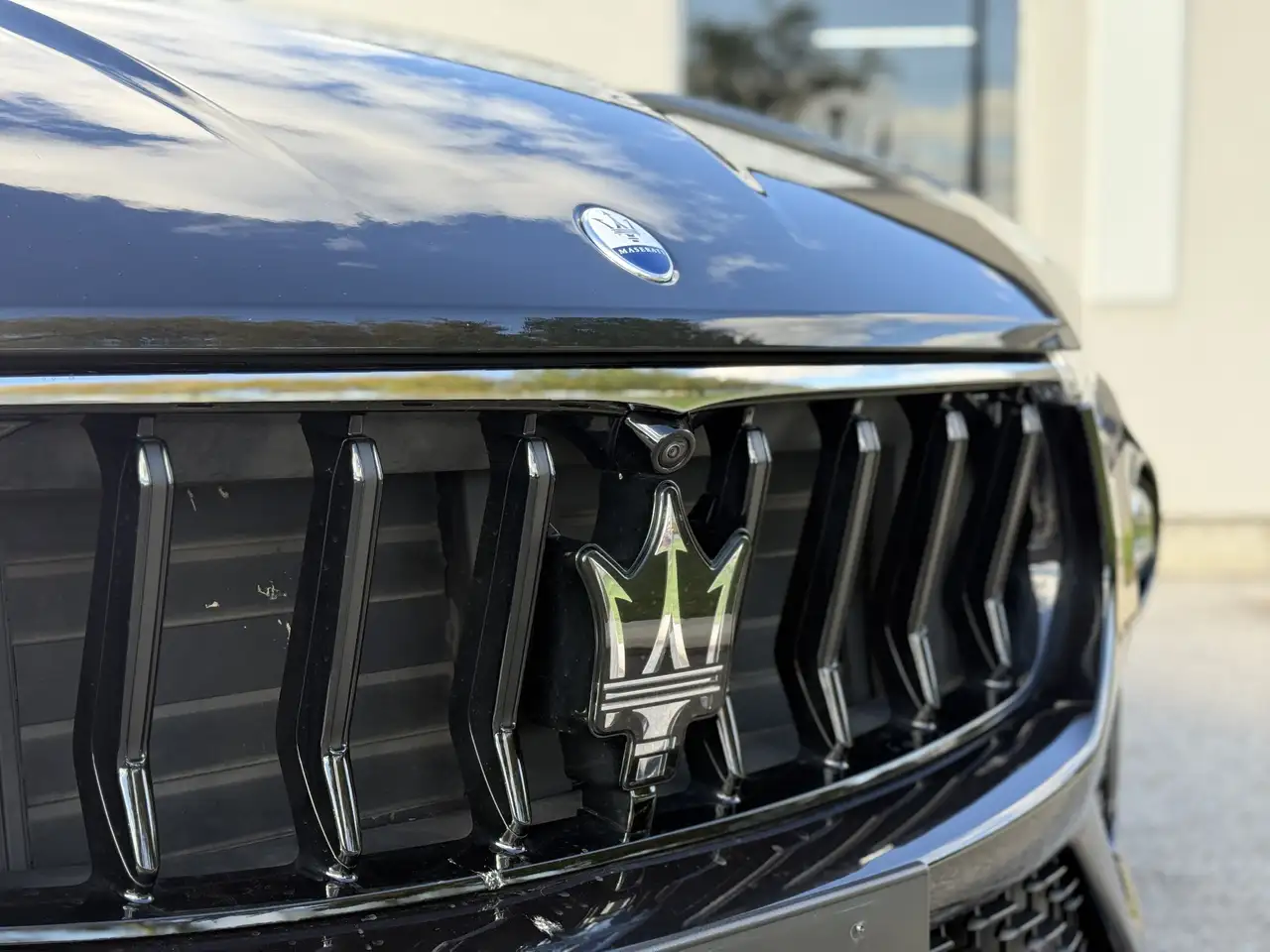 Maserati Levante снимка Maserati Levante