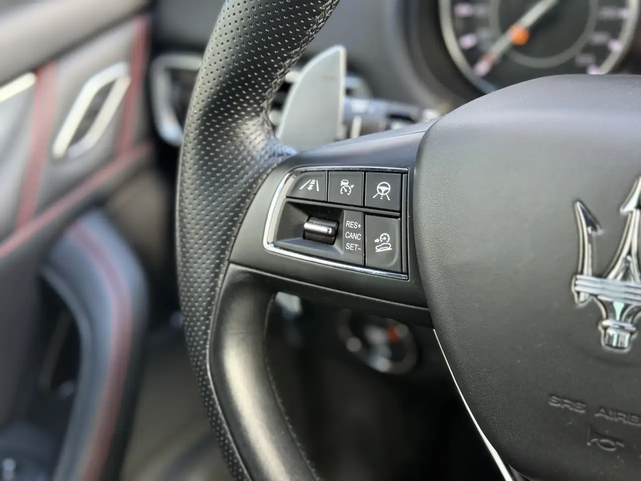 Maserati Levante снимка Maserati Levante