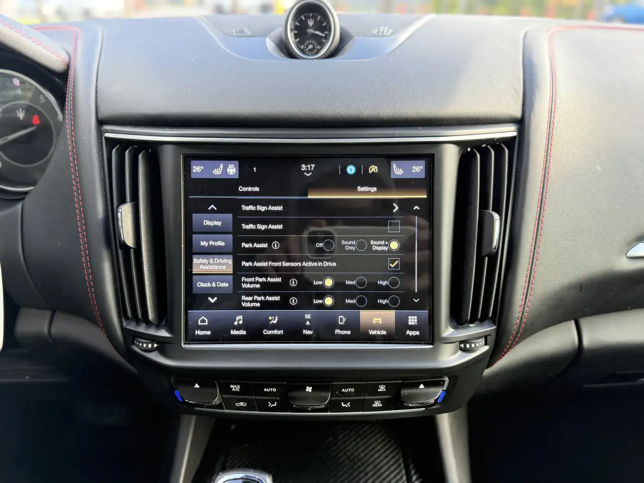 Maserati Levante снимка Maserati Levante