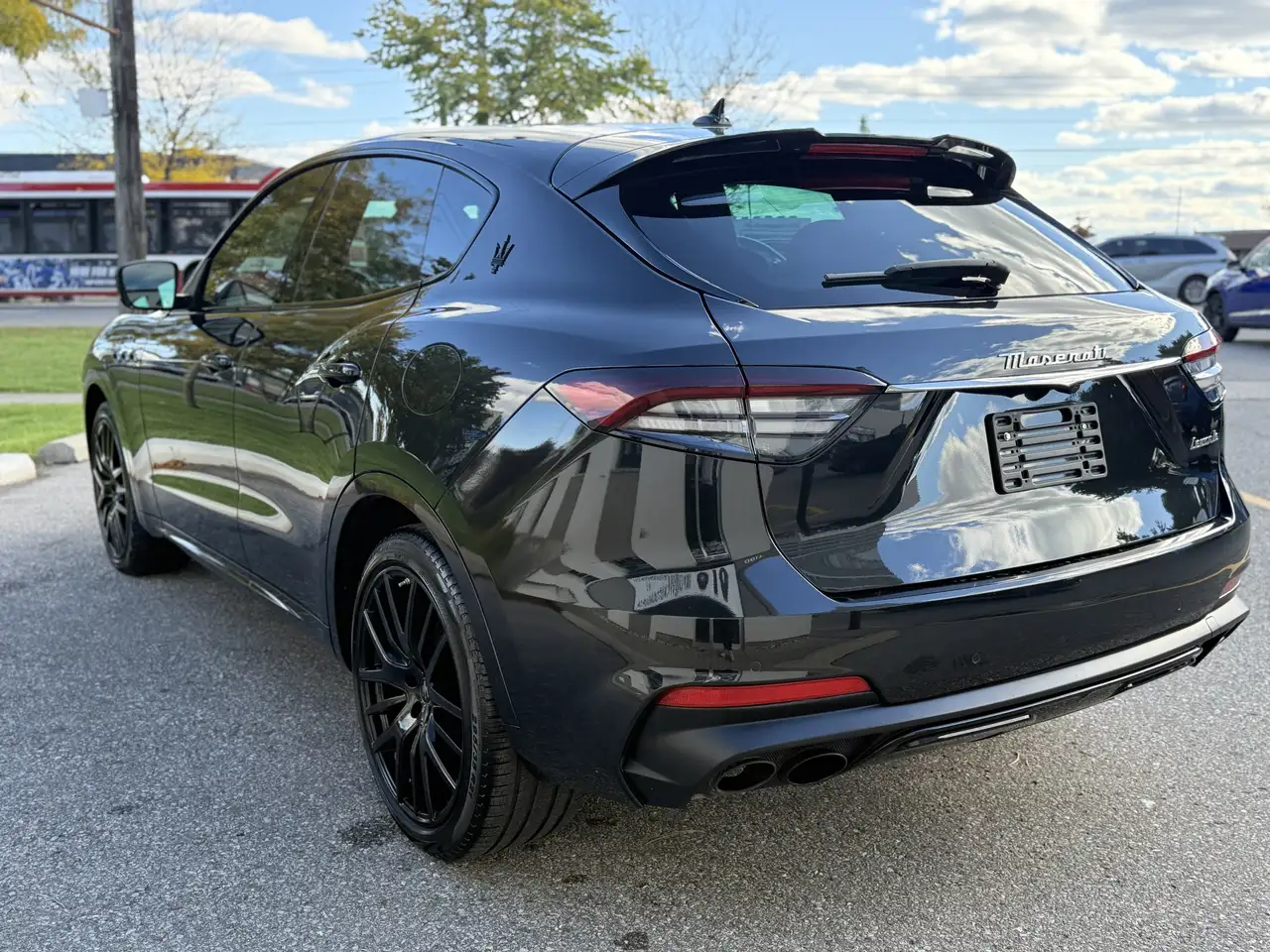 Maserati Levante снимка Maserati Levante