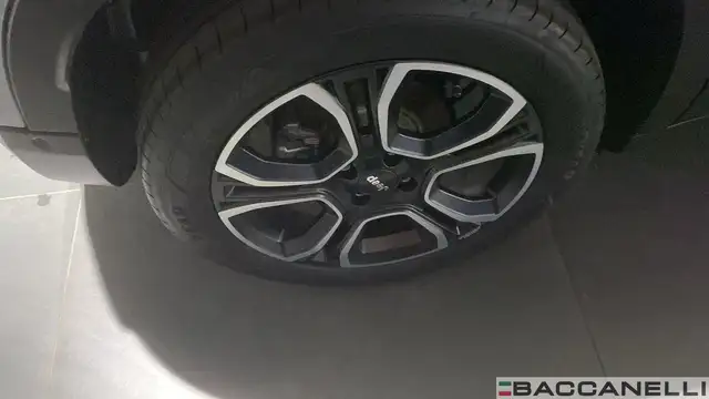 Jeep Avenger view 7