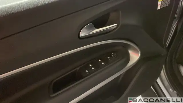 Jeep Avenger view 13