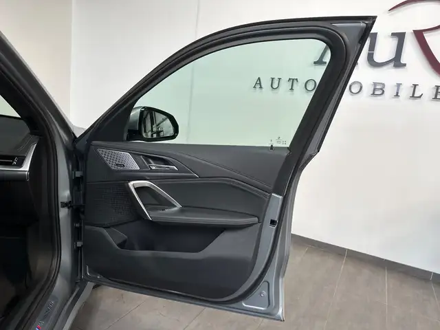 BMW Ix1 view 7