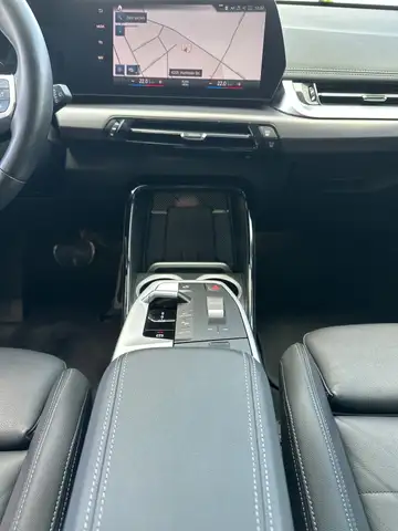 BMW Ix1 view 19