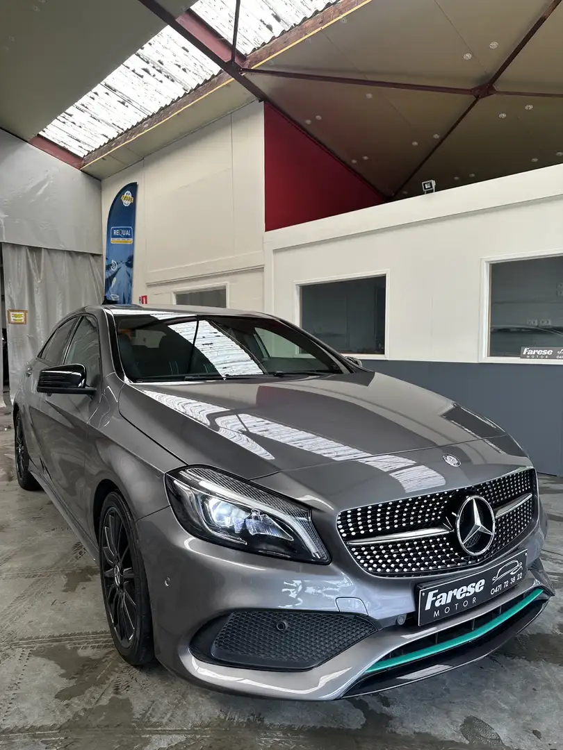 Mercedes-Benz A 200 eddtion petronas Gris - 2