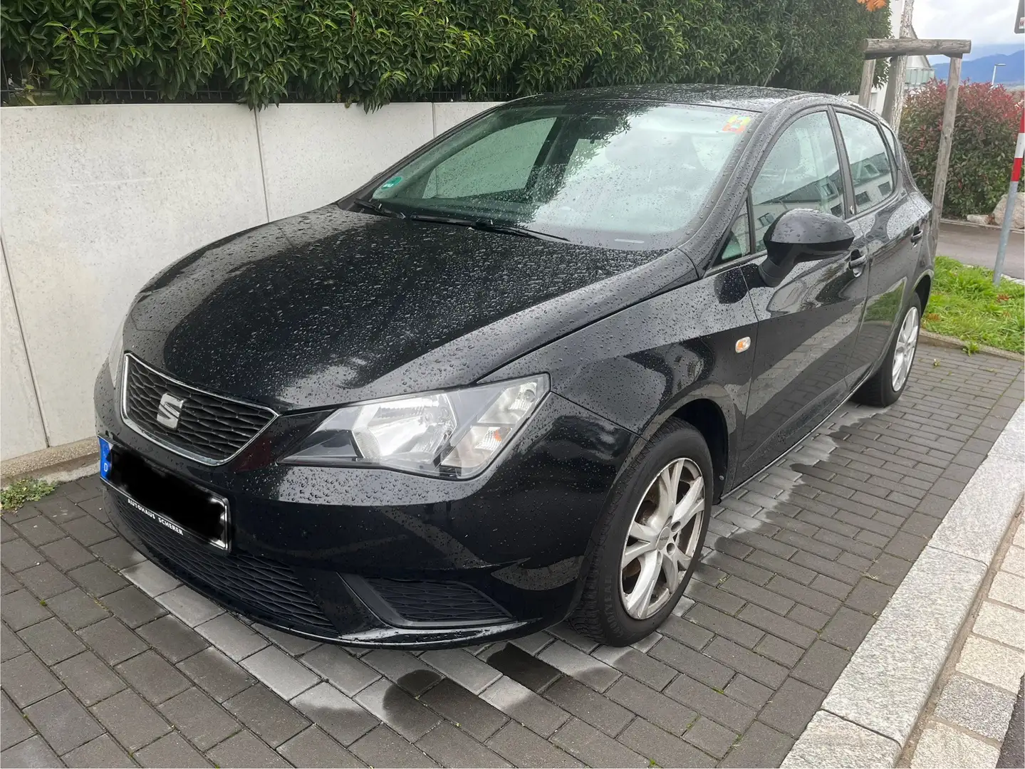 SEAT Ibiza Reference Schwarz - 1