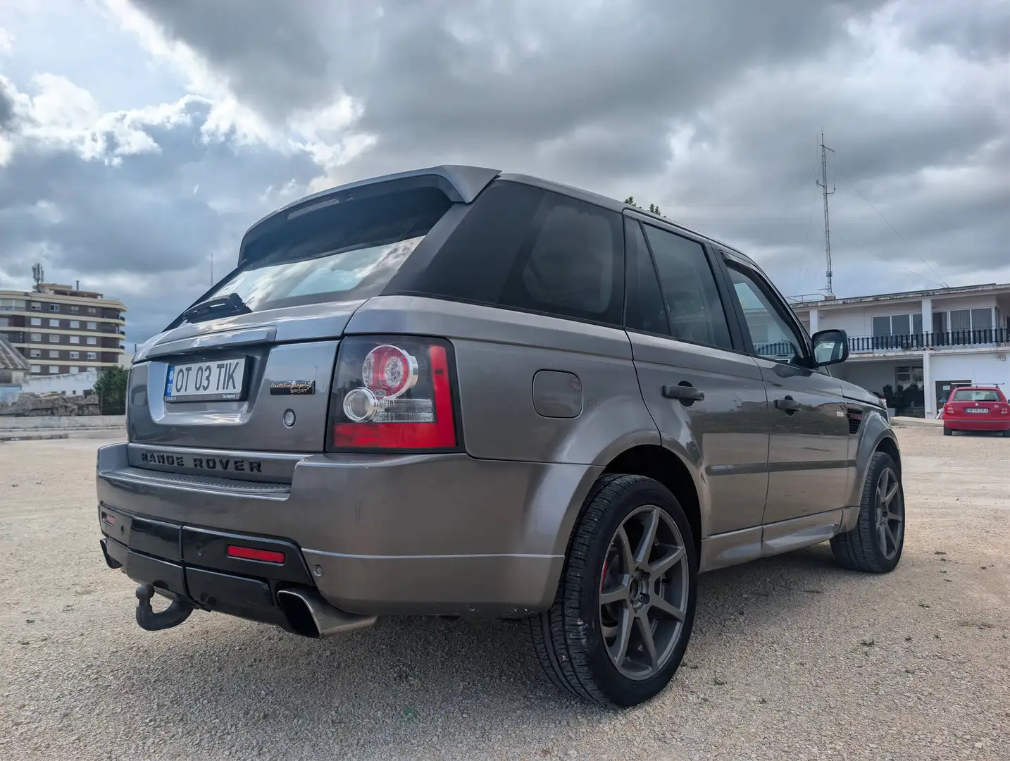 Land Rover Range Rover Sport Range Rover Sport 3.0TDV6 SE Aut. SE Gris - 2