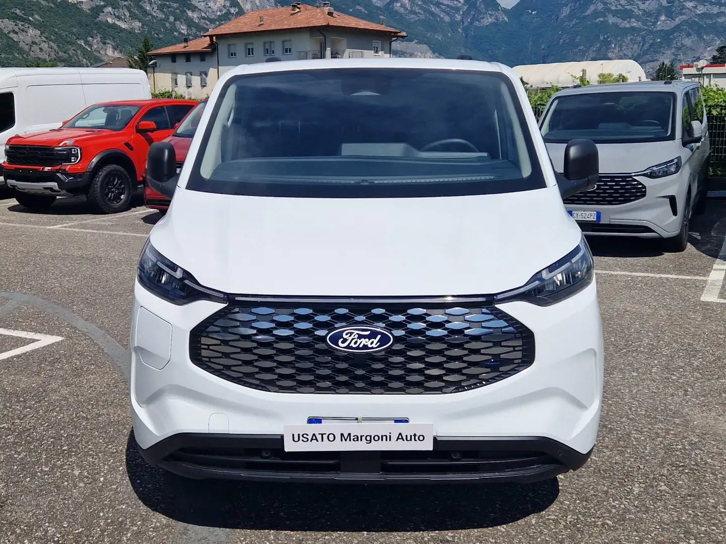 Ford E-Transit Transit Van Trend Elettrico 136cv AUT 320 L1H1 Biały - 2