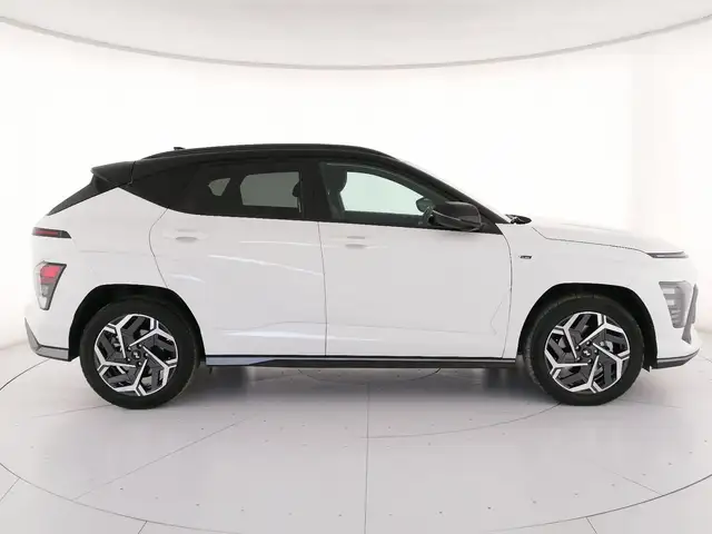 Hyundai Kona view 3