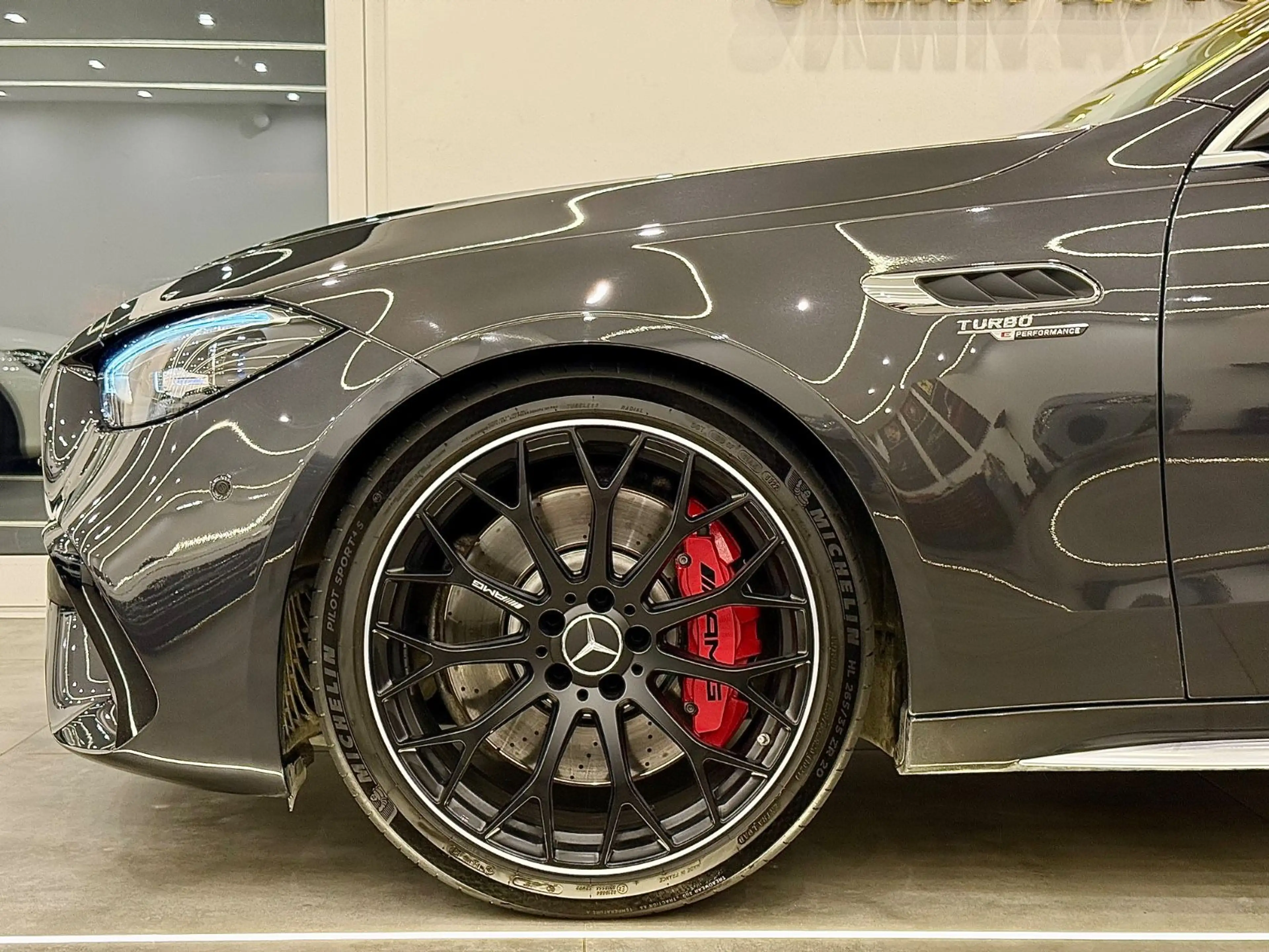 Mercedes-Benz C 63 AMG C 63 S AMG 4Matic+ S E Performance F1 Edition — photo 6