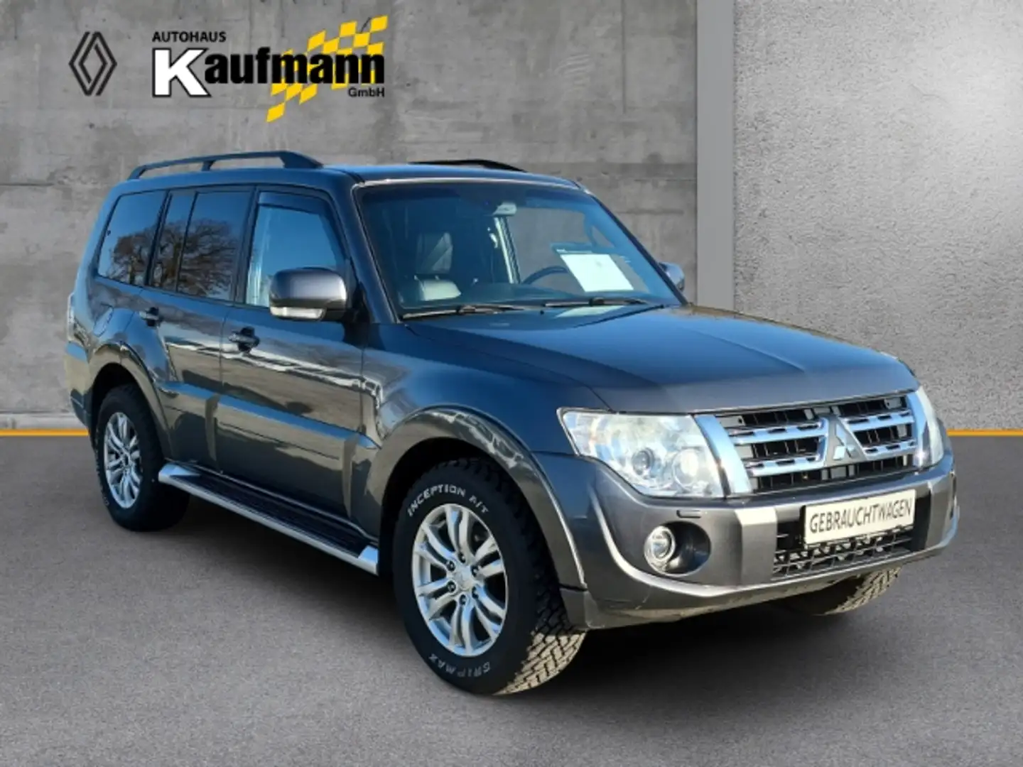 Mitsubishi Pajero 3.2 DI-D Instyle 7-Sitzer AHK Navi Soundsystem Xen Gris - 2