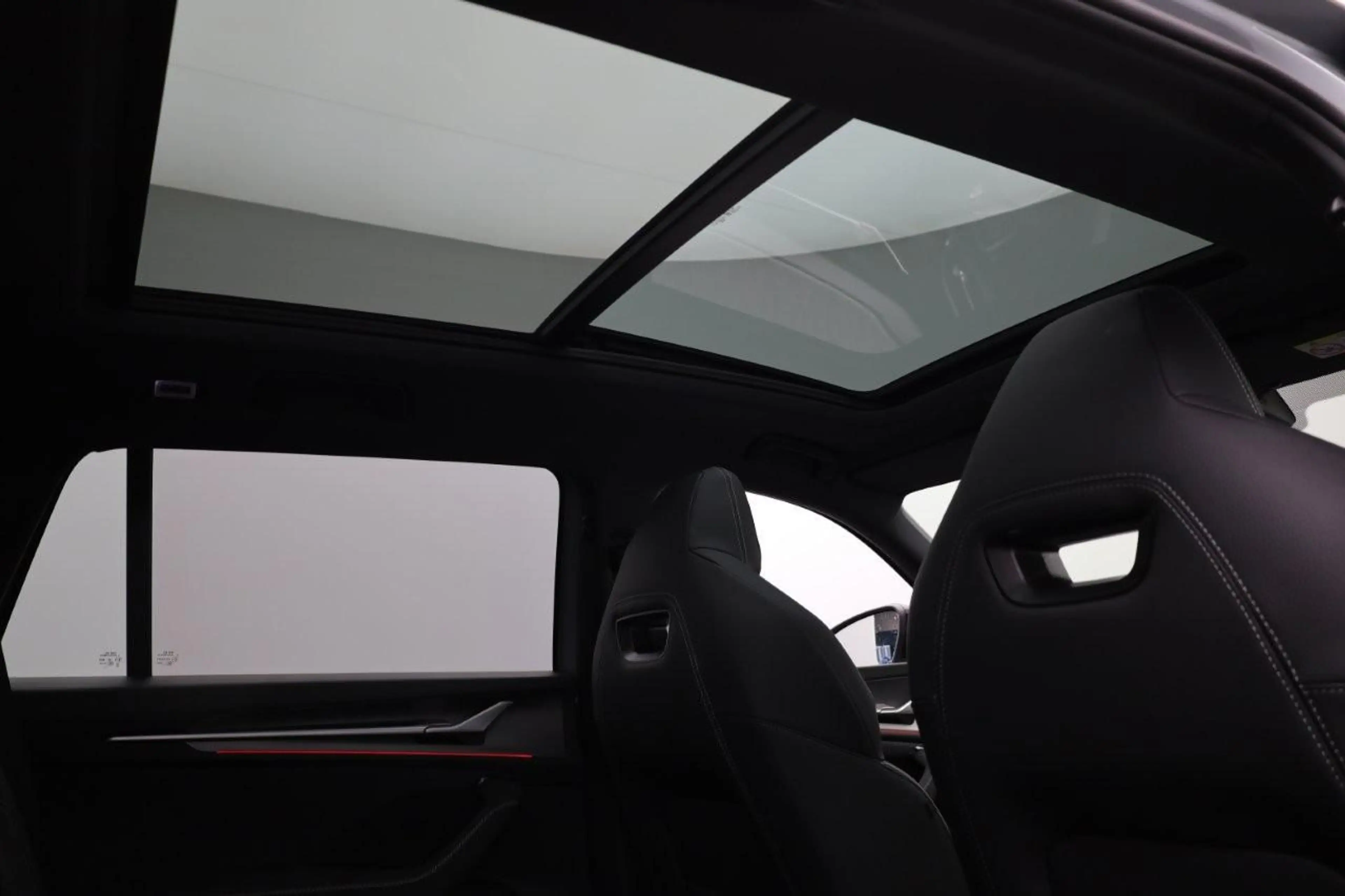 Skoda Kodiaq Sportline 1.5 TSI 204PS PHEV DSG Sitzheizung v+... — photo 9