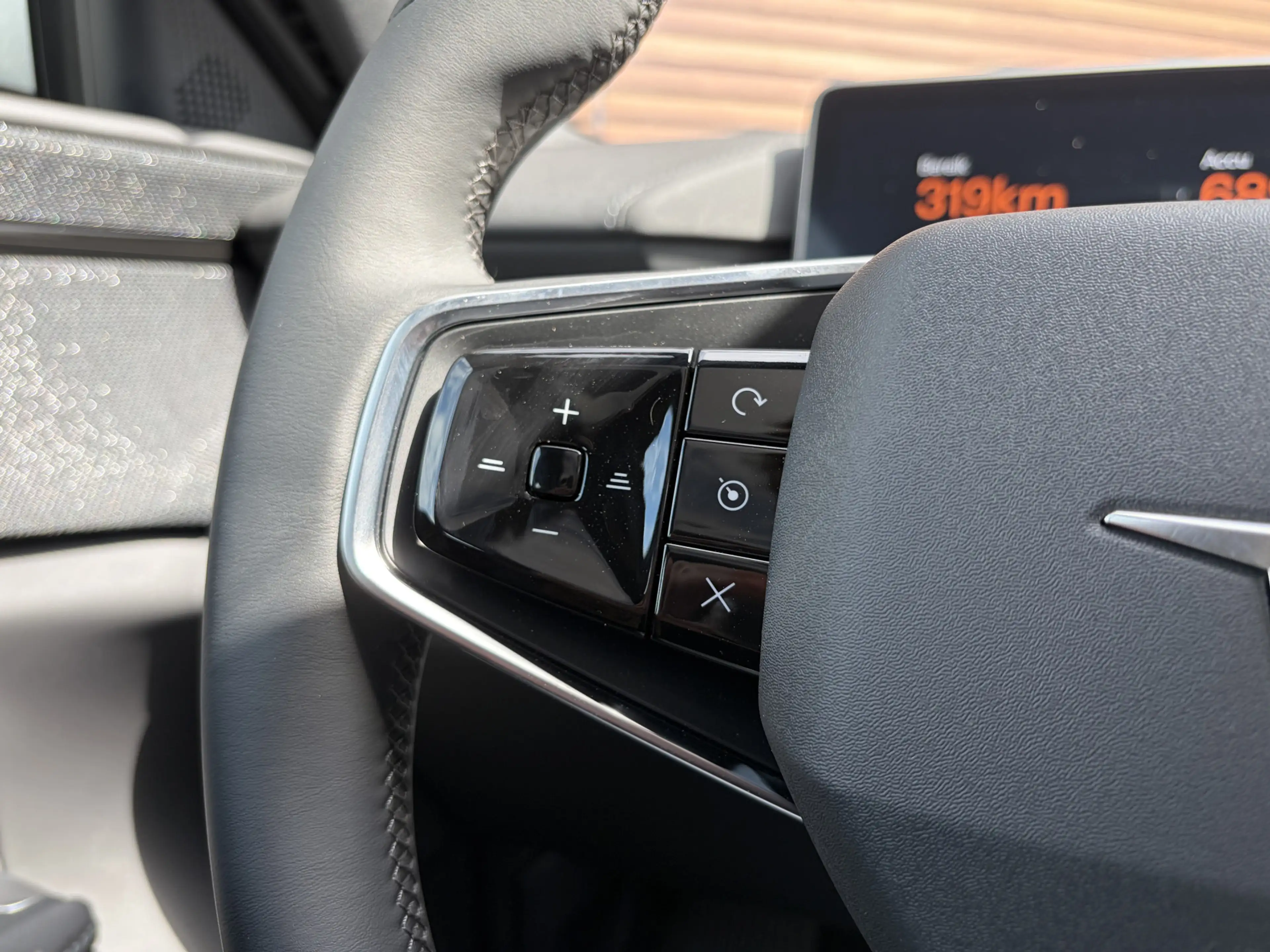 Polestar 4 Long Range Single motor 100 kWh Cruise control ada — photo 32