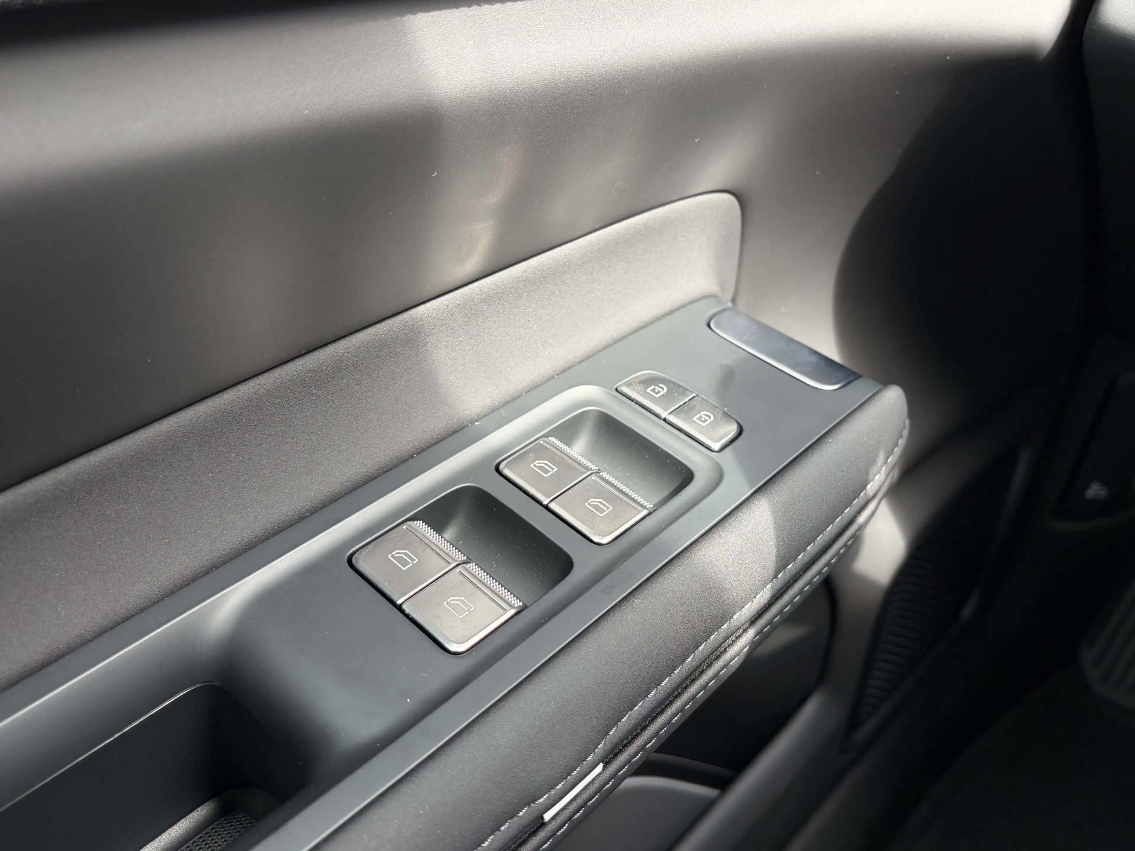 Polestar 4 Long Range Single motor 100 kWh Cruise control ada — photo 50