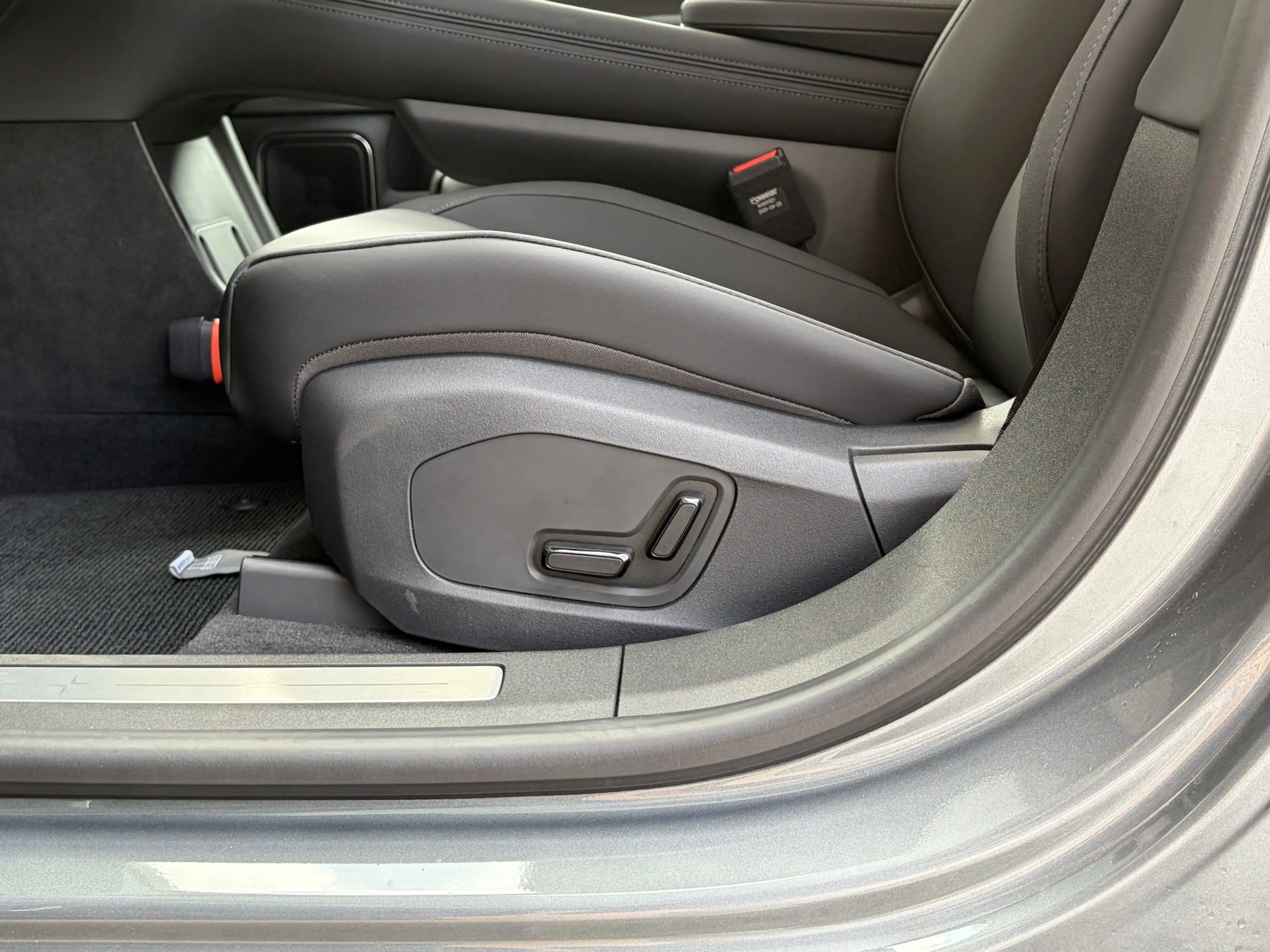 Polestar 4 Long Range Single motor 100 kWh Cruise control ada — photo 49