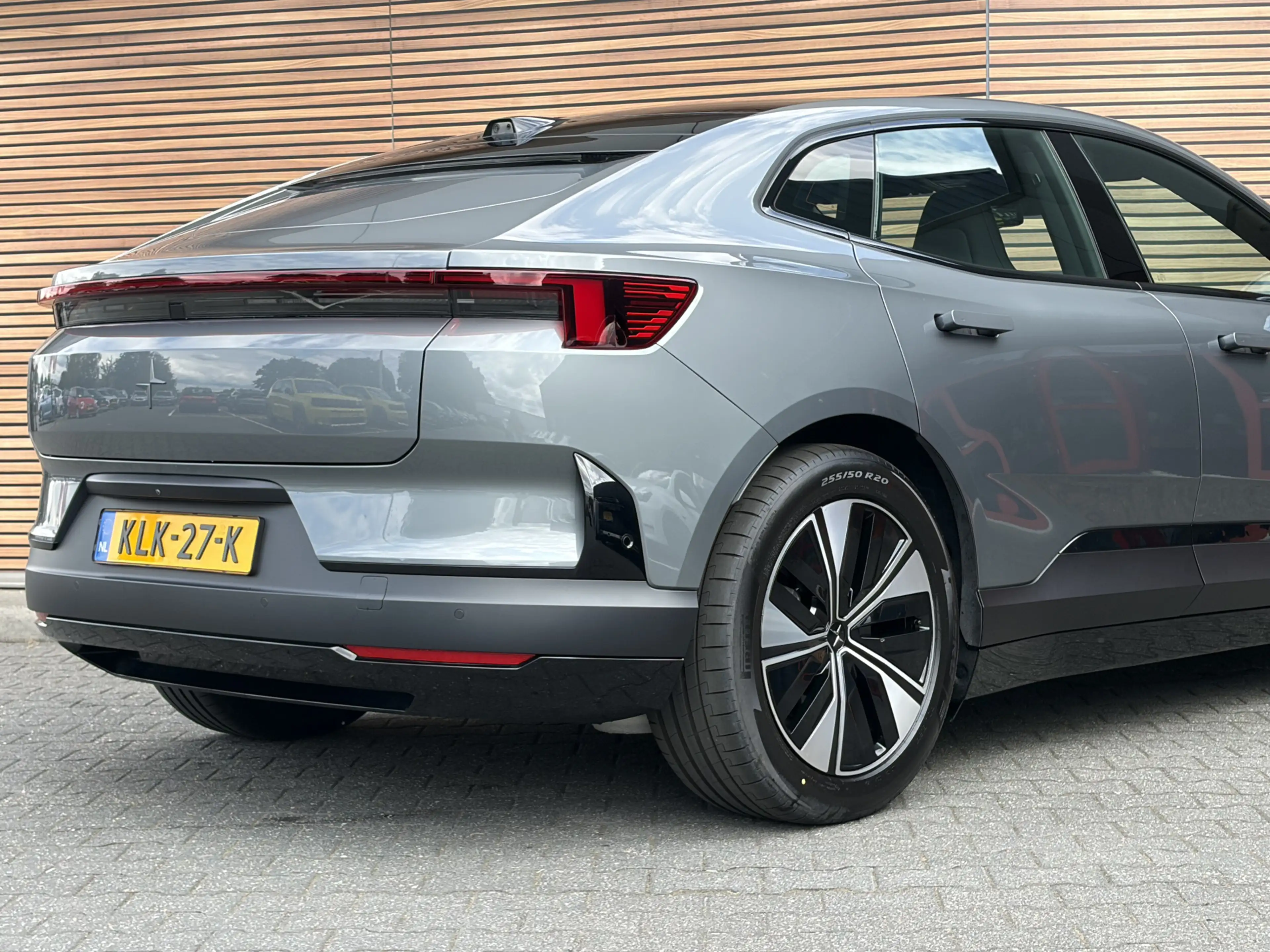Polestar 4 Long Range Single motor 100 kWh Cruise control ada — photo 18
