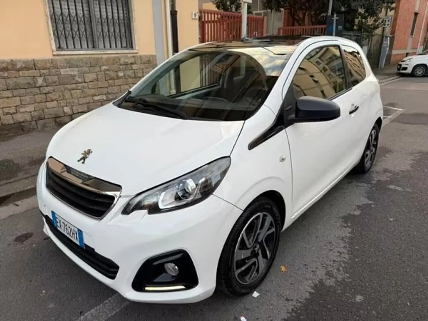 Peugeot 108 108 3p 1.0 12v Allure Top! Bianco - 1