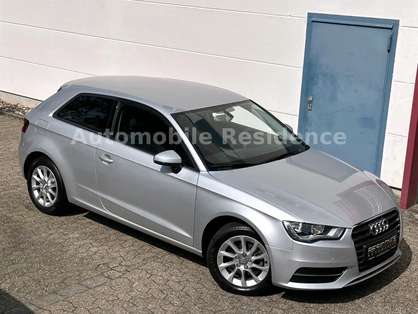 Audi A3 Sportback Attraction 1.4 TFSI *PDC*E-PAKT*ALU Argent - 2