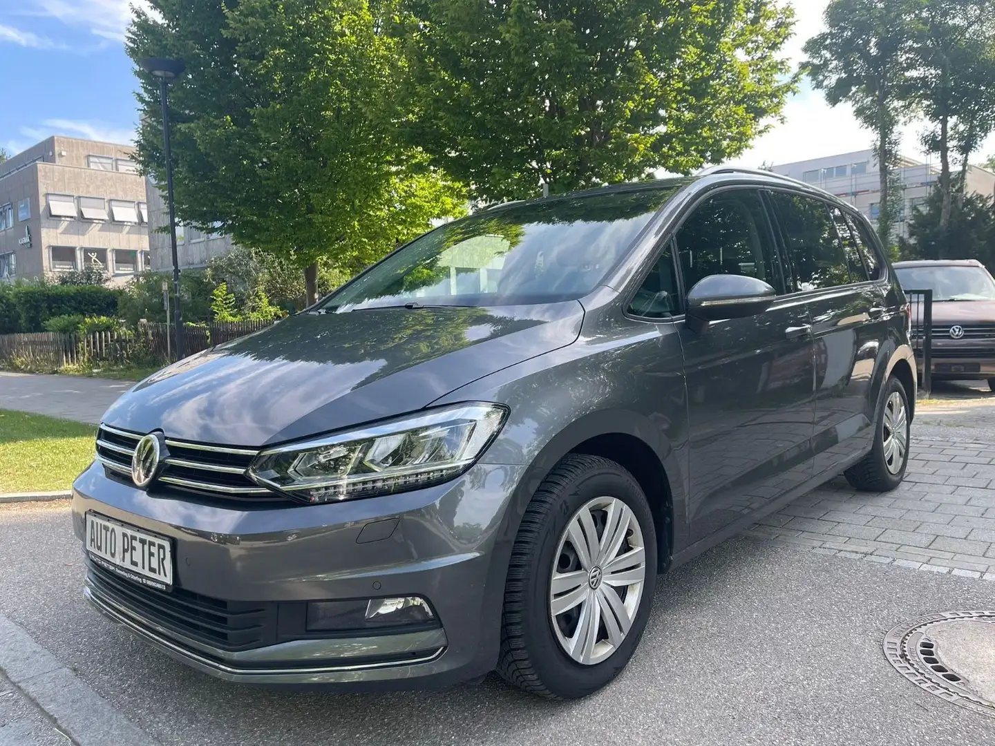Volkswagen Touran Sound BMT/Start-Stopp Grau - 1