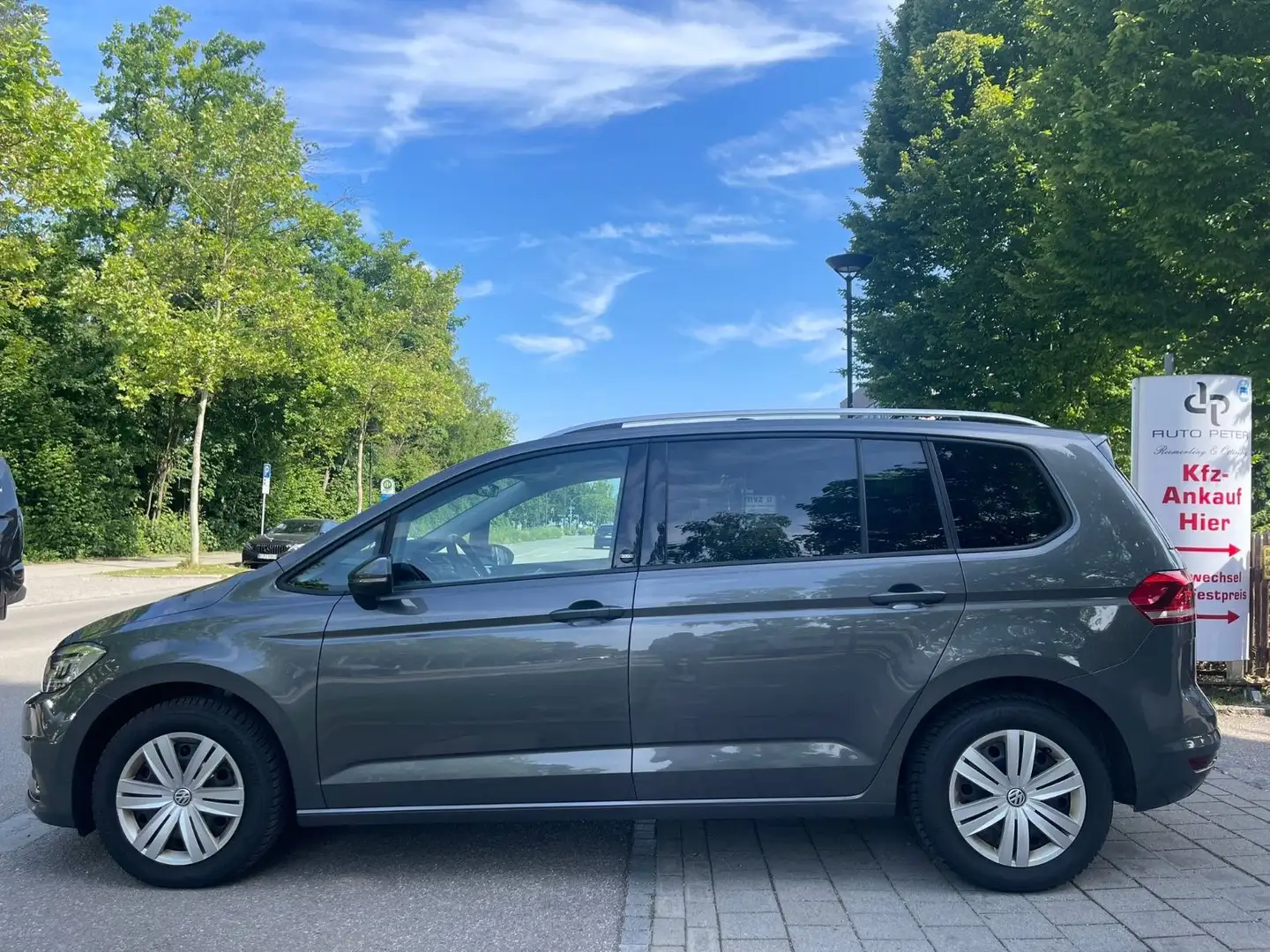 Volkswagen Touran Sound BMT/Start-Stopp Grau - 2