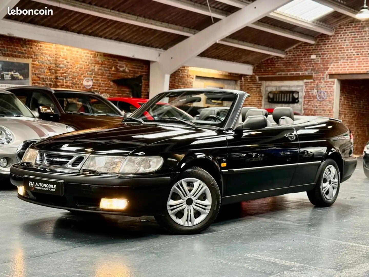 Saab 9-3 Cabriolet SE 2.0L 154 ch Automatique Climatisation, Sièges chauffants Carnet et historique Superbe État Noir - 1
