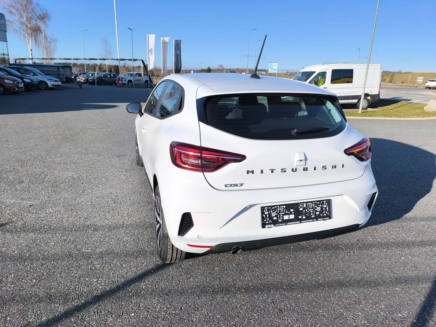 Mitsubishi Colt 1,0 MPI Turbo Invite C 26 Weiß - 2