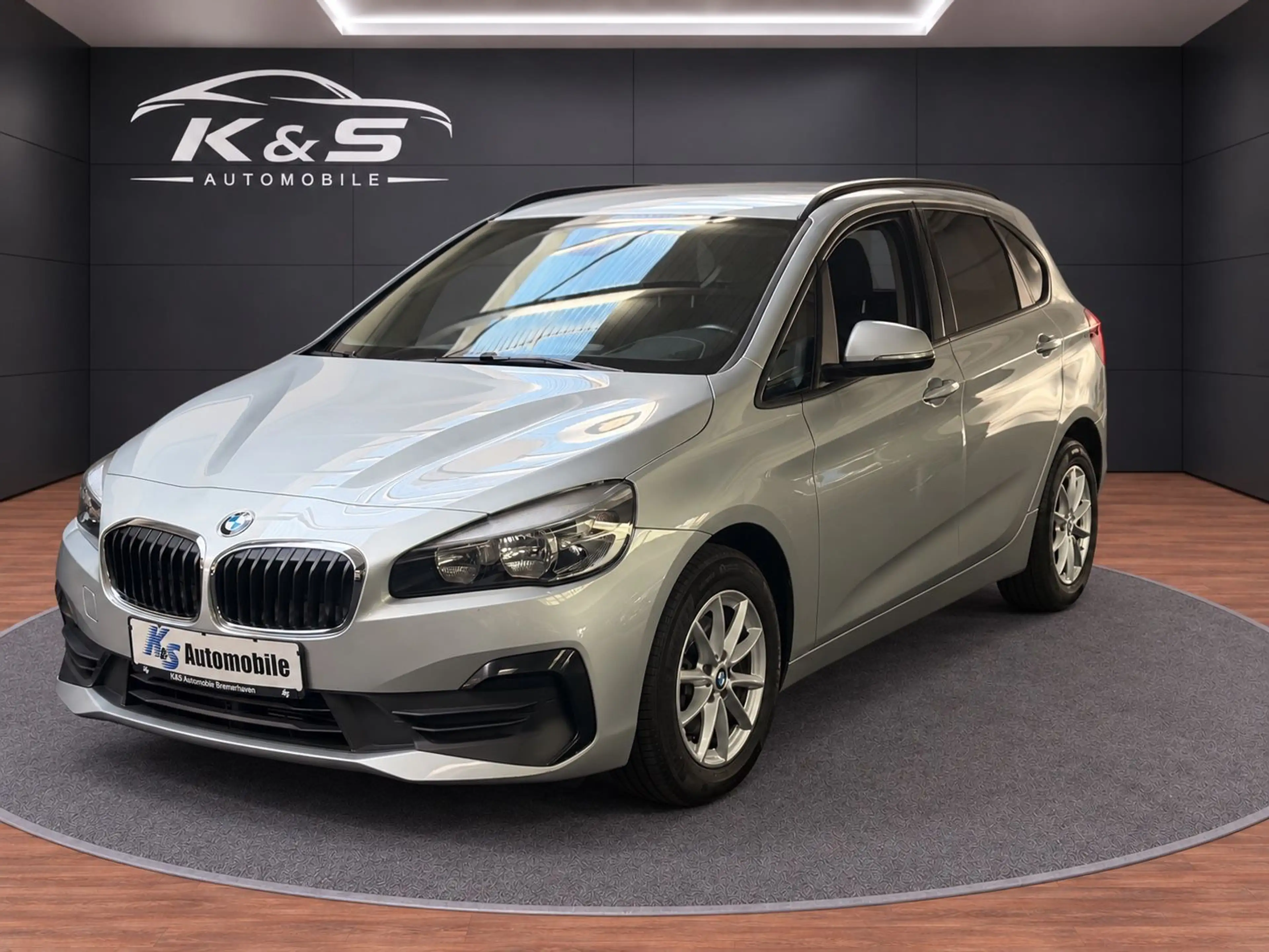 BMW 216 *AUTOMATIK*NAVI*SITZHEIZUNG* — photo 3