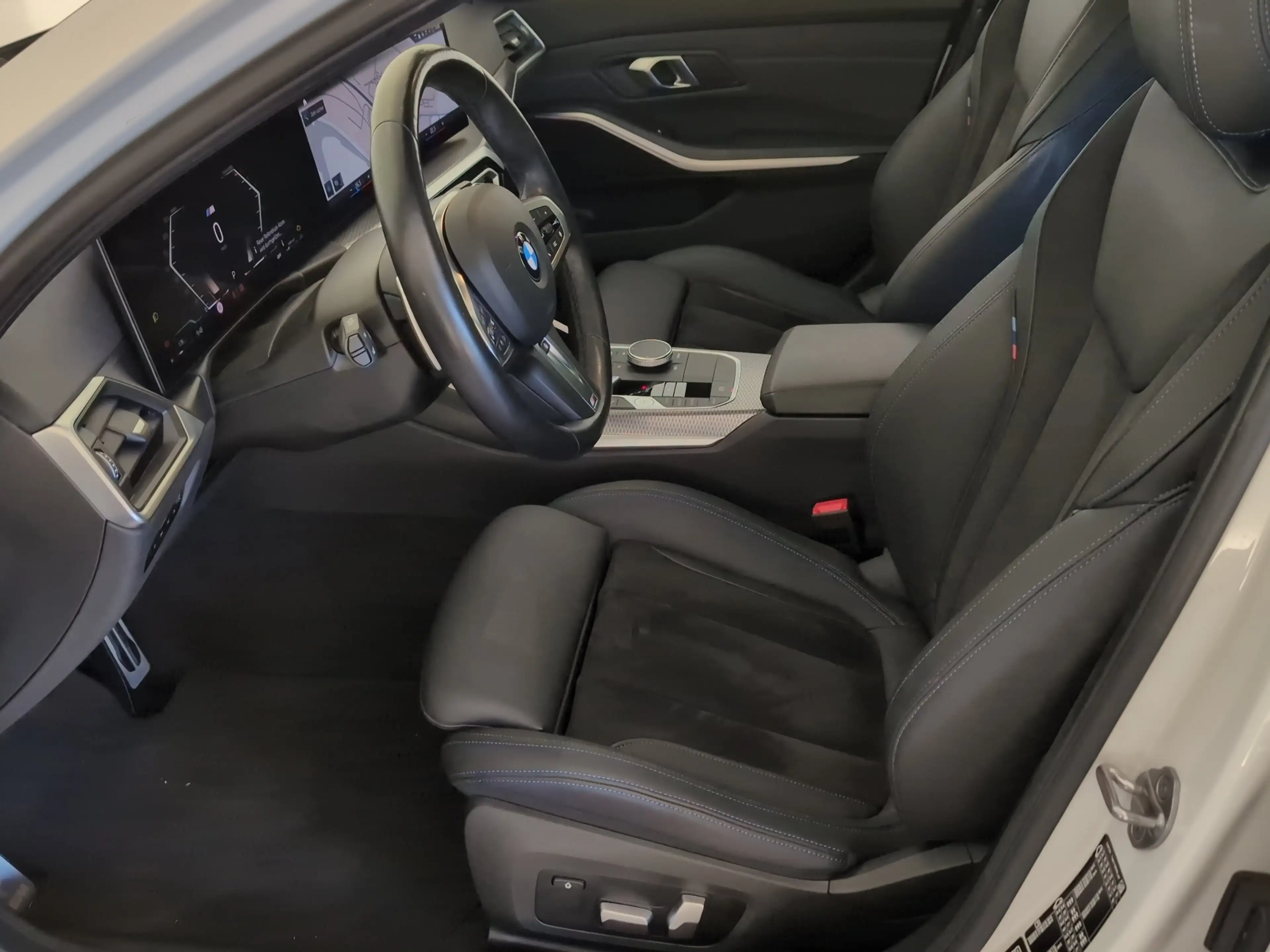 BMW 340 Mi xDrive Touring — photo 3