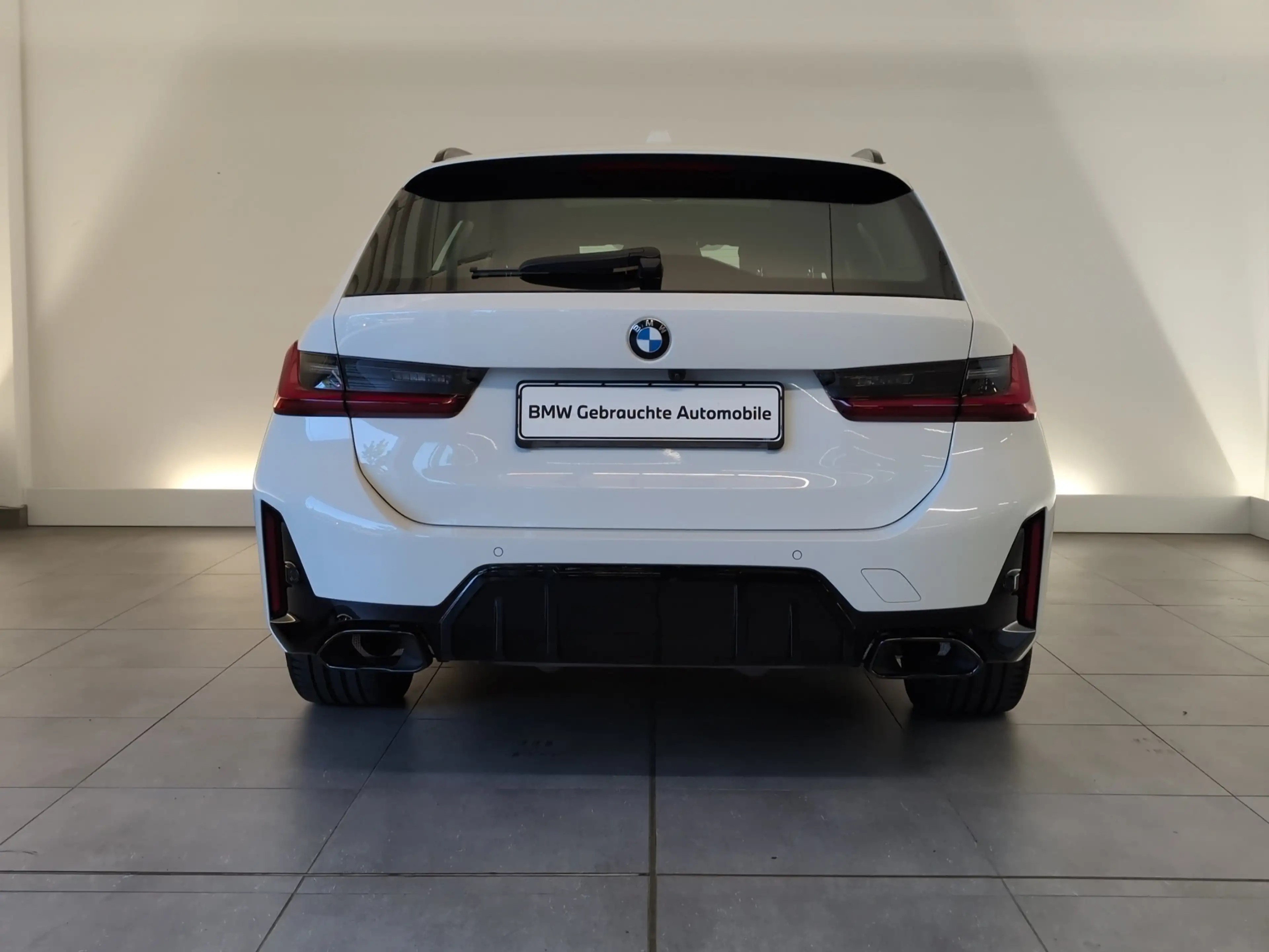 BMW 340 Mi xDrive Touring — photo 9