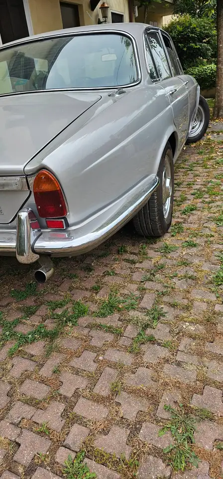 Jaguar XJ6 4.2, foto 3