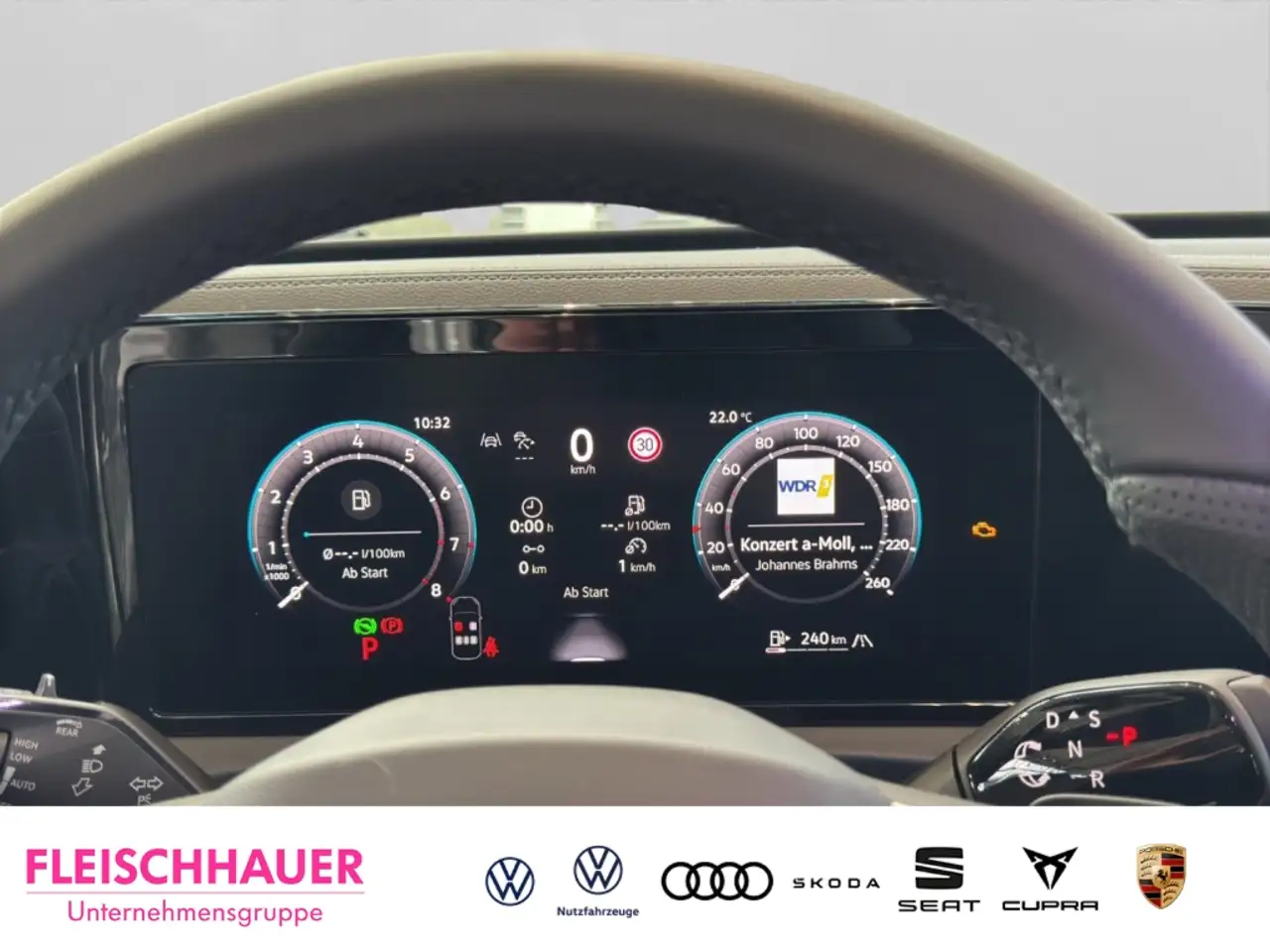 Volkswagen Tiguan R-Line 2.0 TSI 4MOTION PANO AHK 360°KAMERA NAVI 11