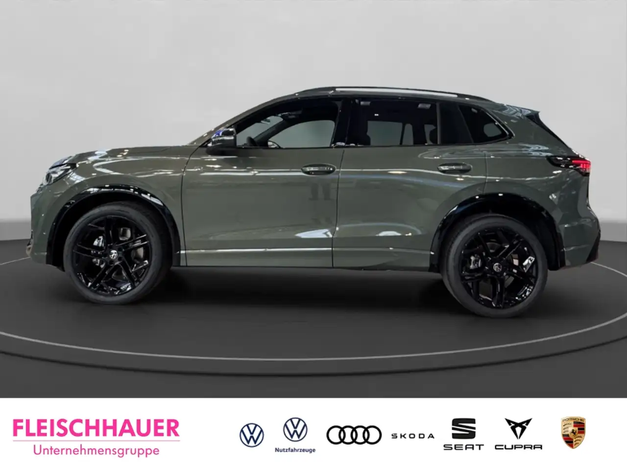 Volkswagen Tiguan R-Line 2.0 TSI 4MOTION PANO AHK 360°KAMERA NAVI 3