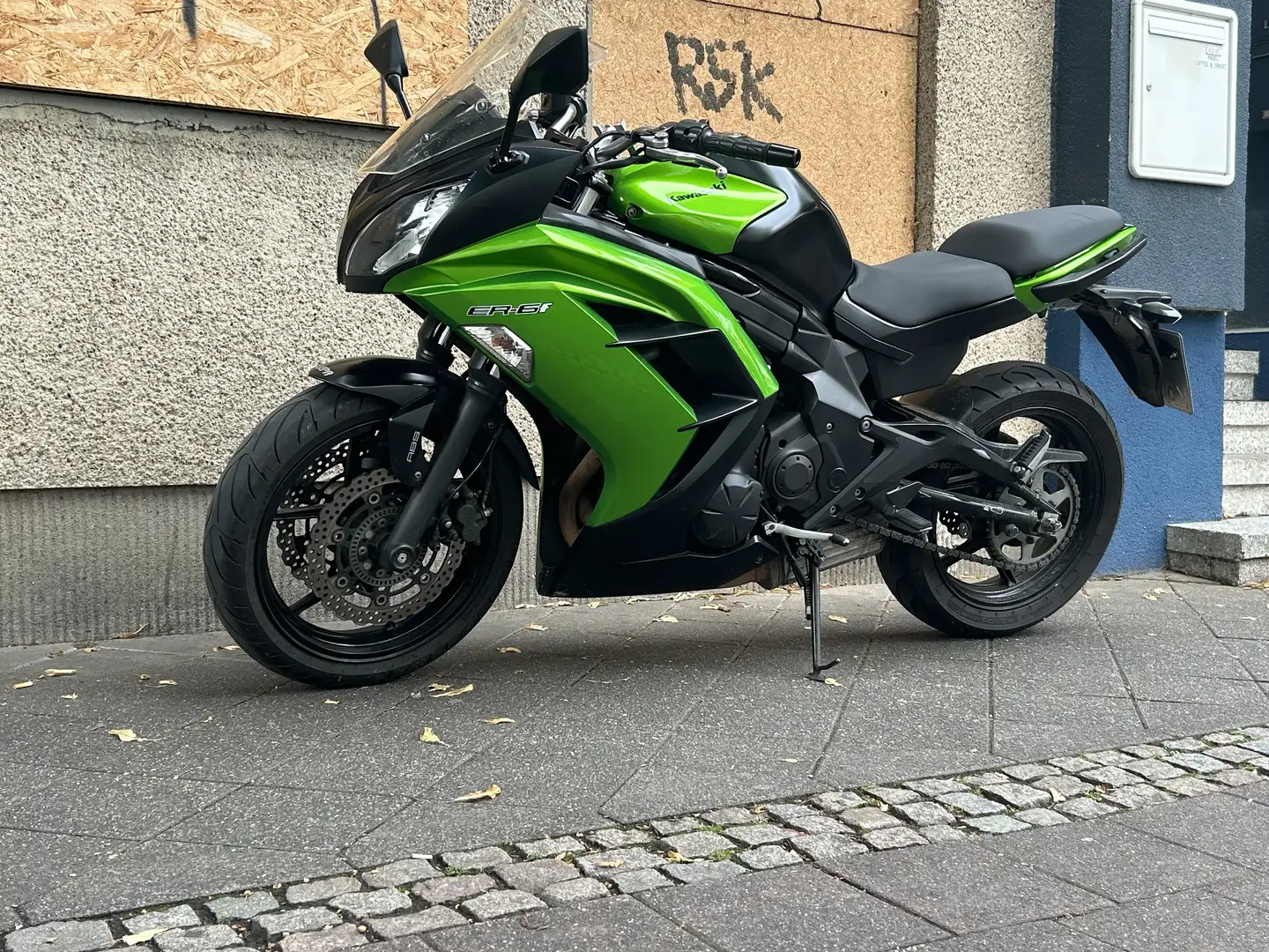 Kawasaki ER - 6 F - 2