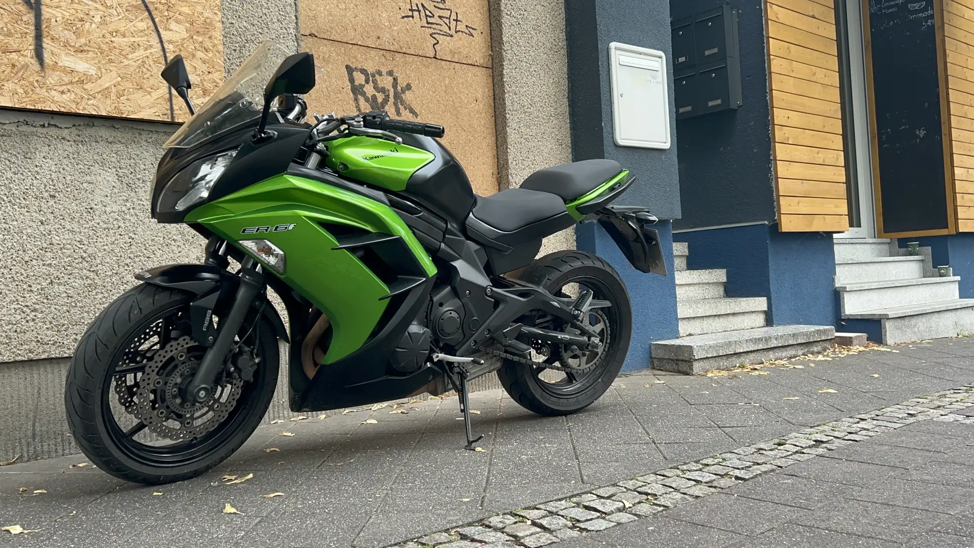 Kawasaki ER - 6 F - 1